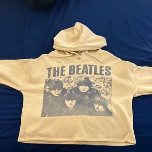 Beatles 65’ tour crop hoodie. Worn once. Matching sweatpants if wanted.